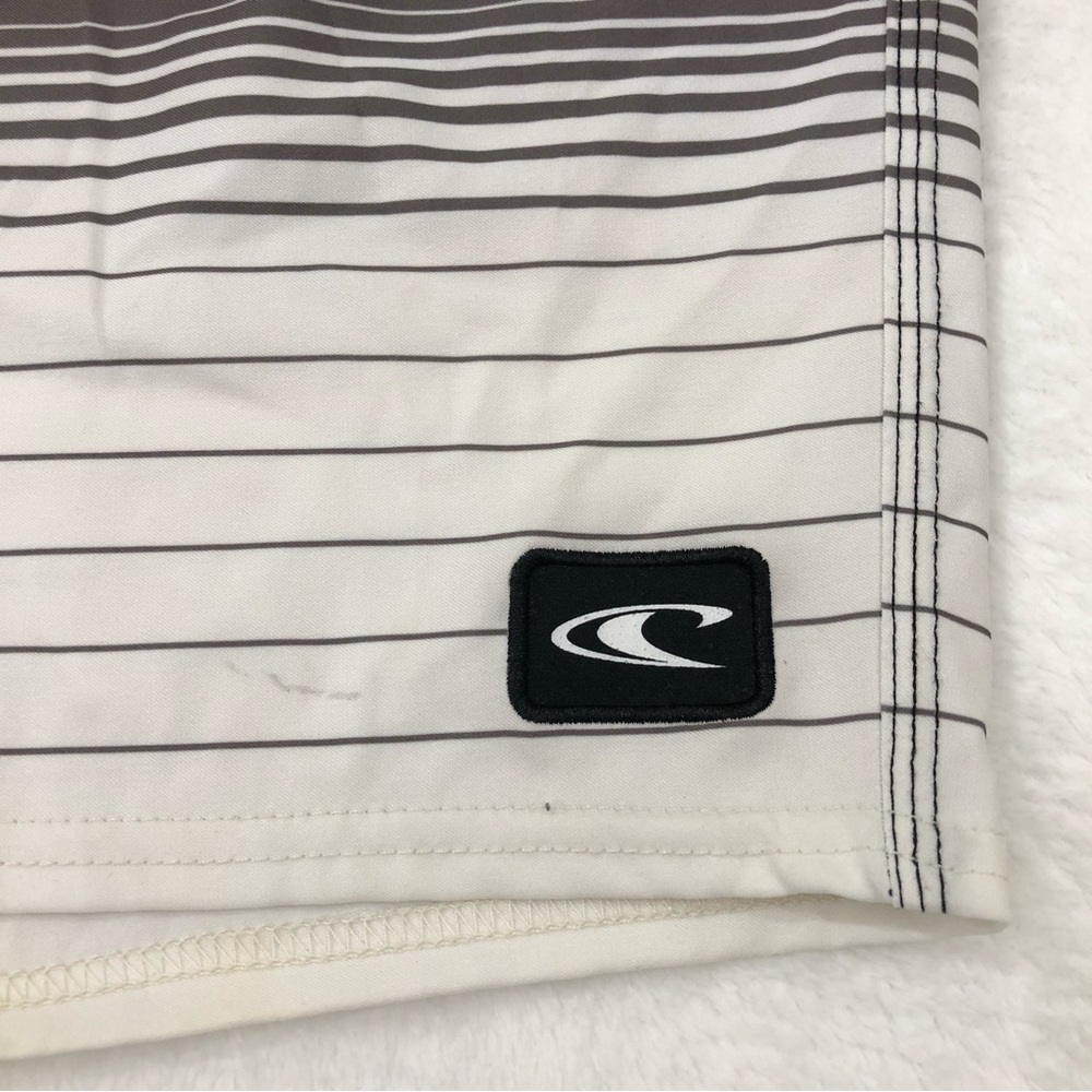 O’Neill Surf Black & White Striped Pool Board Shorts Swim Trunks Mens Size 36 - Picture 3 of 9